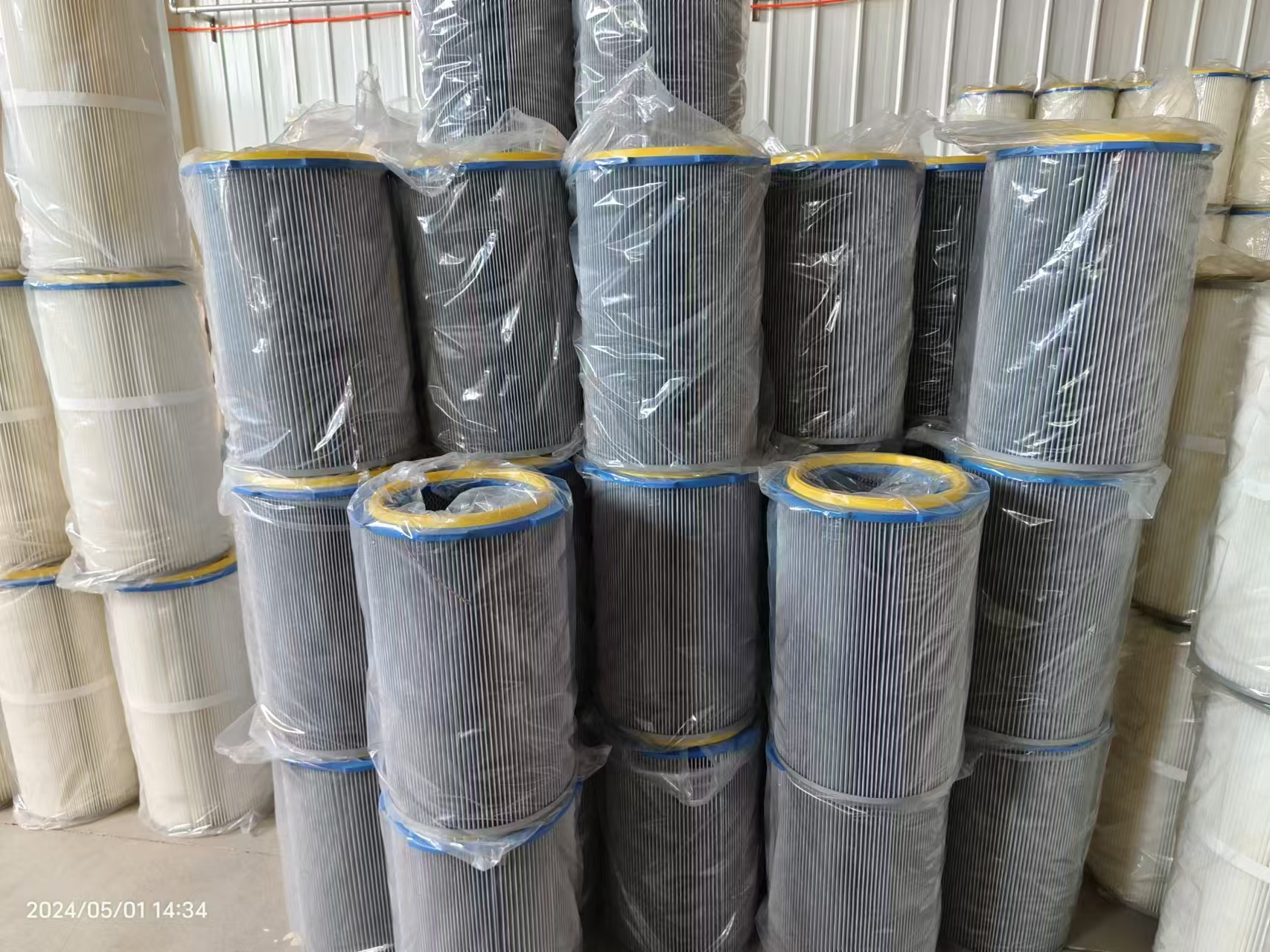 What are the industrial applications of laminated polyester fiber filter cartridges for dust collectors? What materials can be used to make laminated polyester fiber filter cartridges?